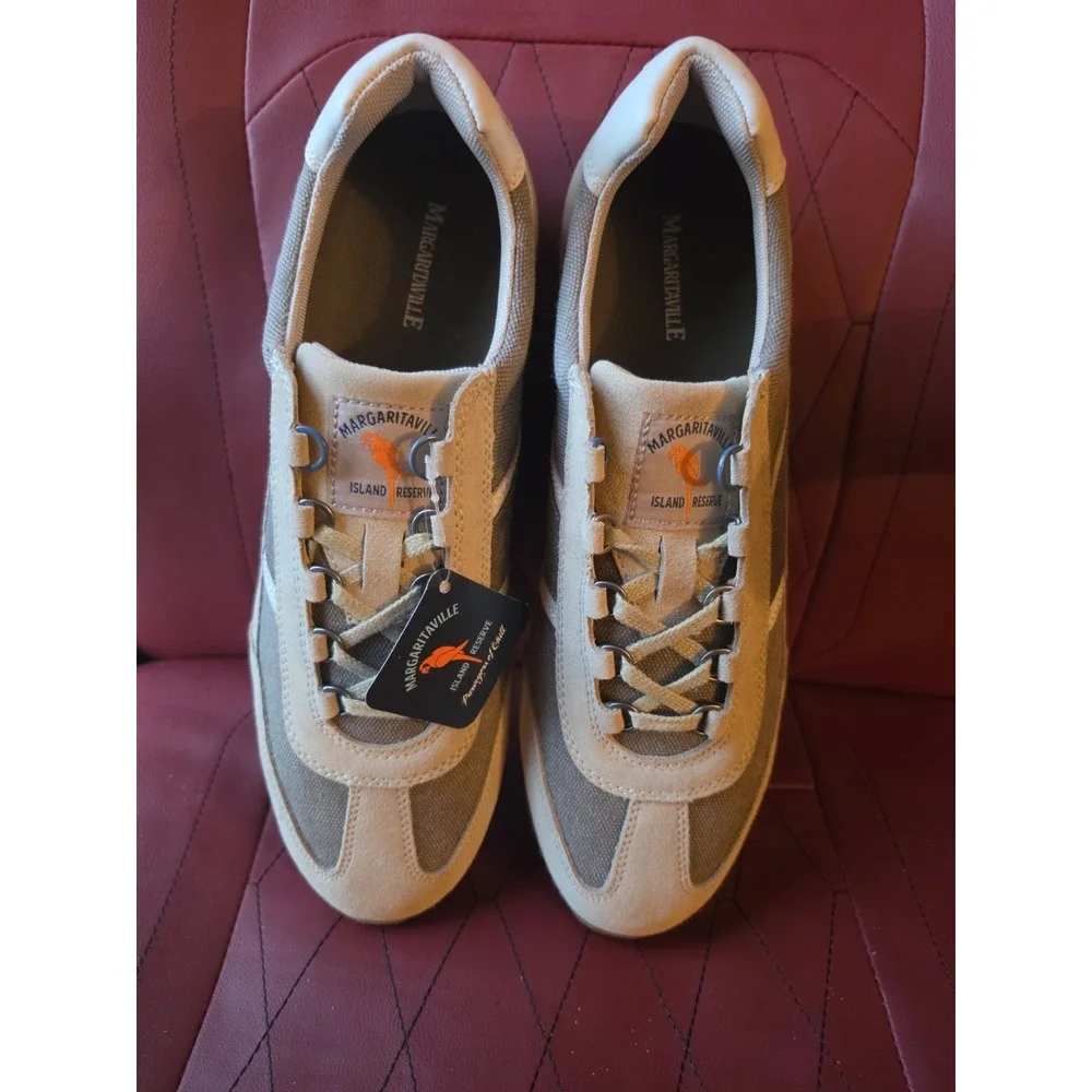 New In Box Margaritaville Equator Light Brown Men's Athletic Shoes Size 11